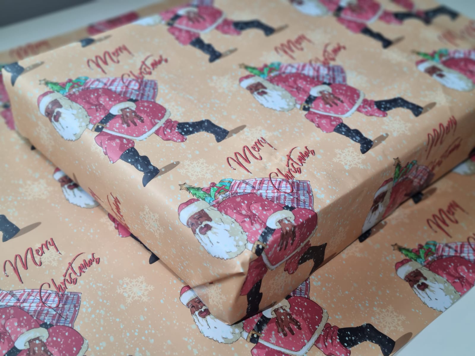 mAh Melanin Ken, The Black Santa - Remix Gift Wrap, Size: 1